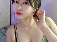 나시입은 소람이의 여전한 볼륨감